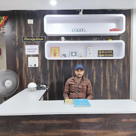 Hotel Kanha Shyam Madhubani Extérieur photo
