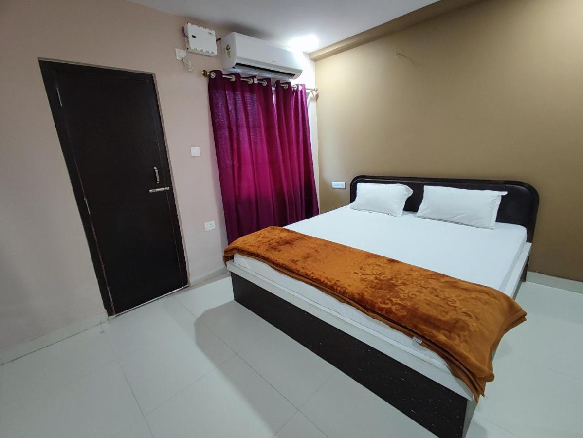Hotel Kanha Shyam Madhubani Extérieur photo
