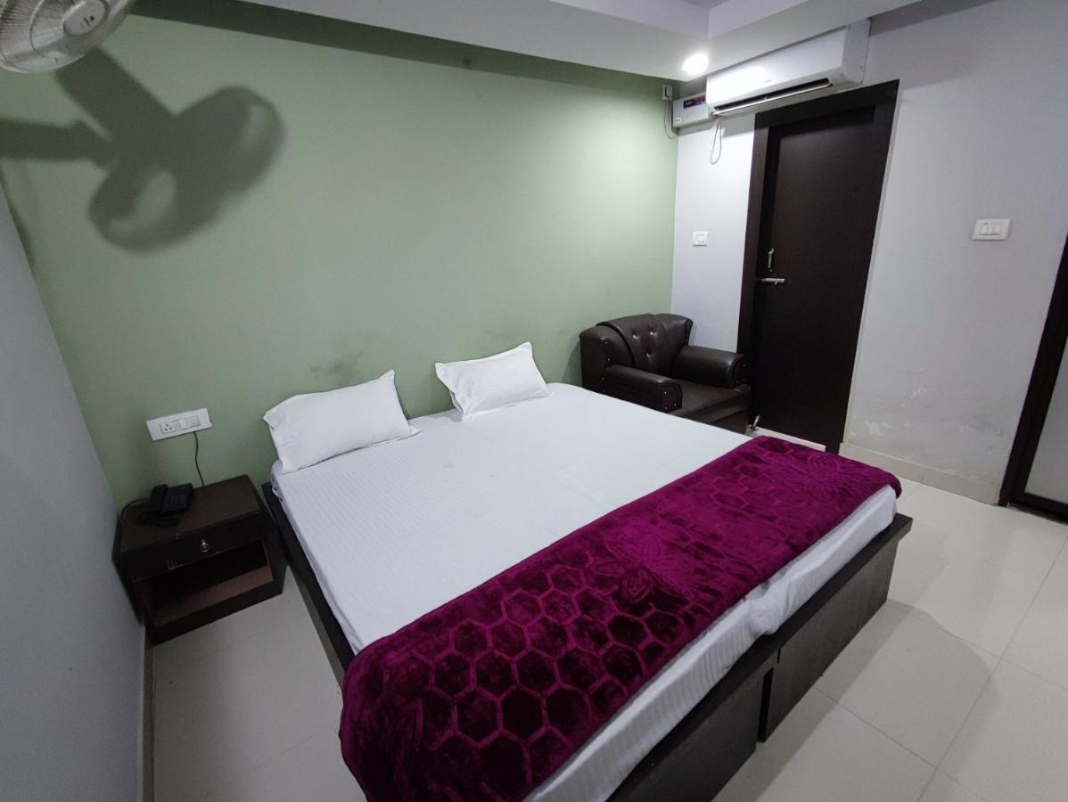 Hotel Kanha Shyam Madhubani Extérieur photo