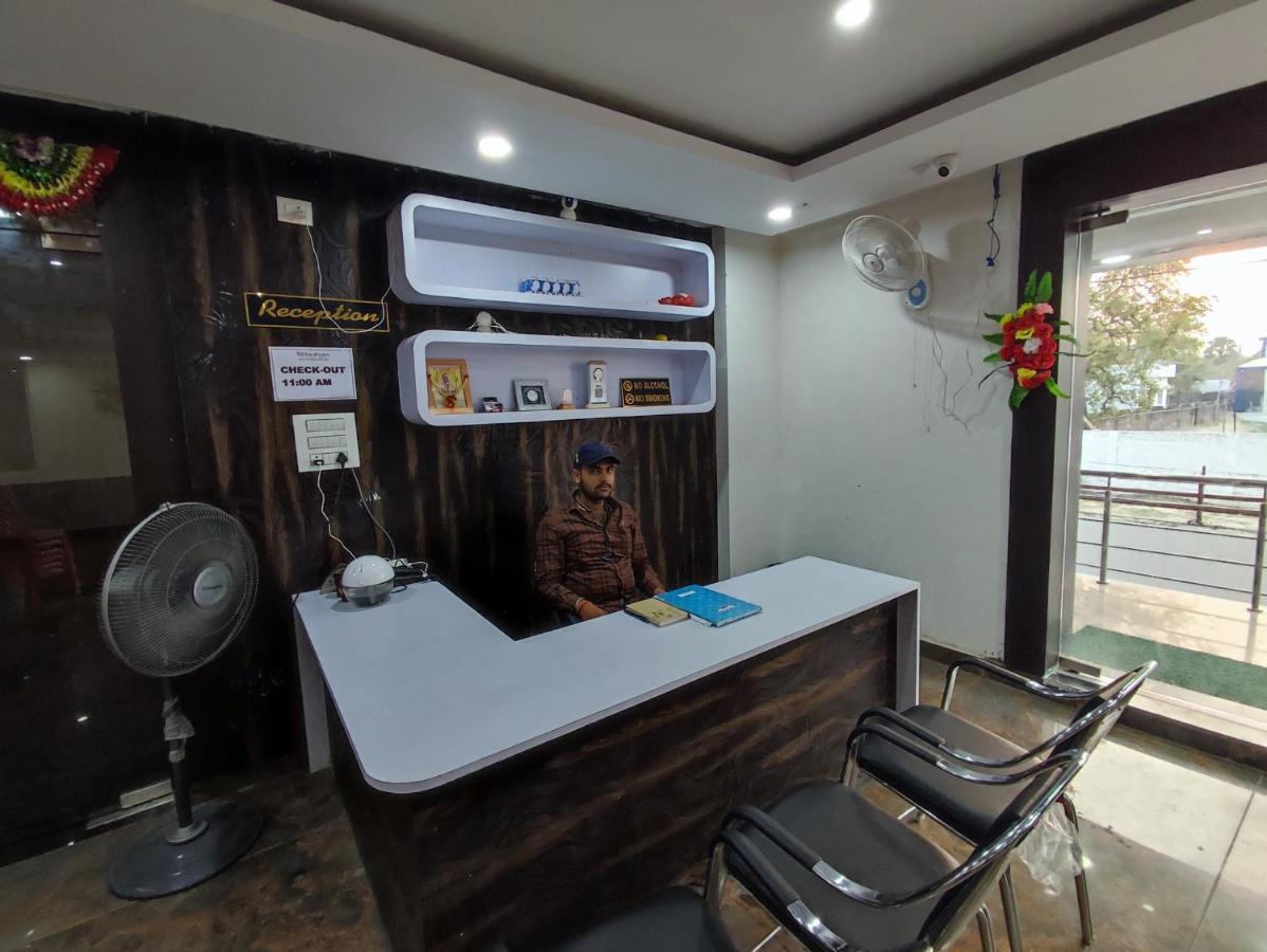 Hotel Kanha Shyam Madhubani Extérieur photo