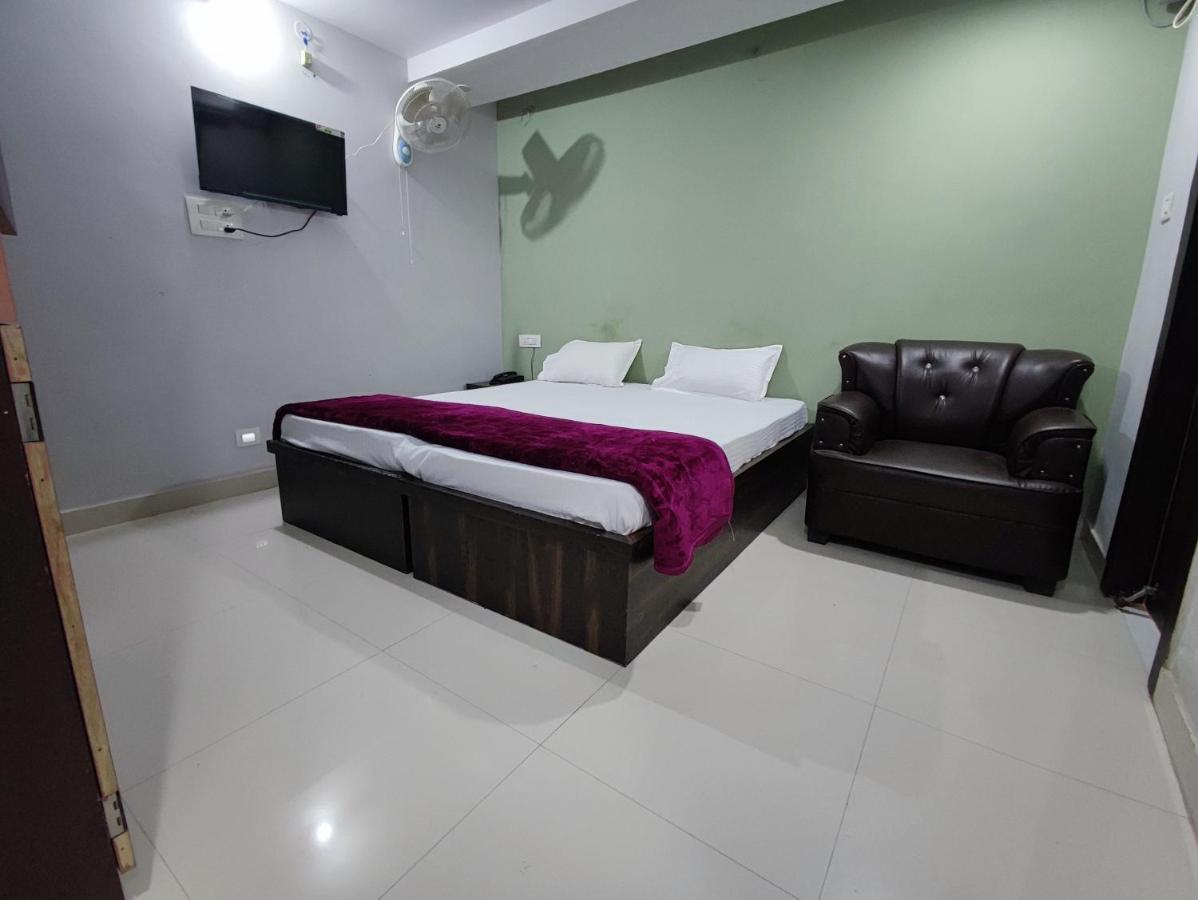 Hotel Kanha Shyam Madhubani Extérieur photo