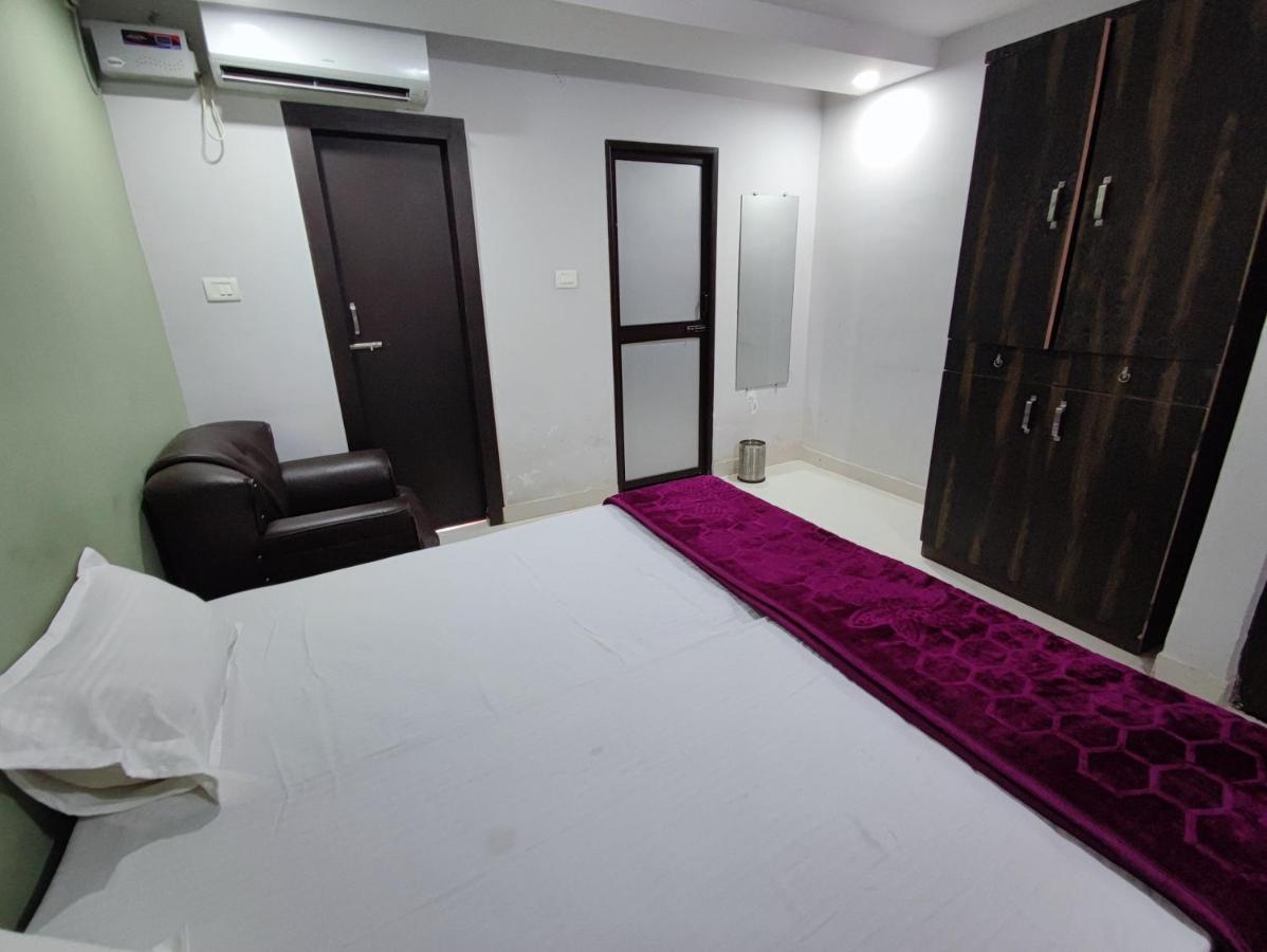 Hotel Kanha Shyam Madhubani Extérieur photo