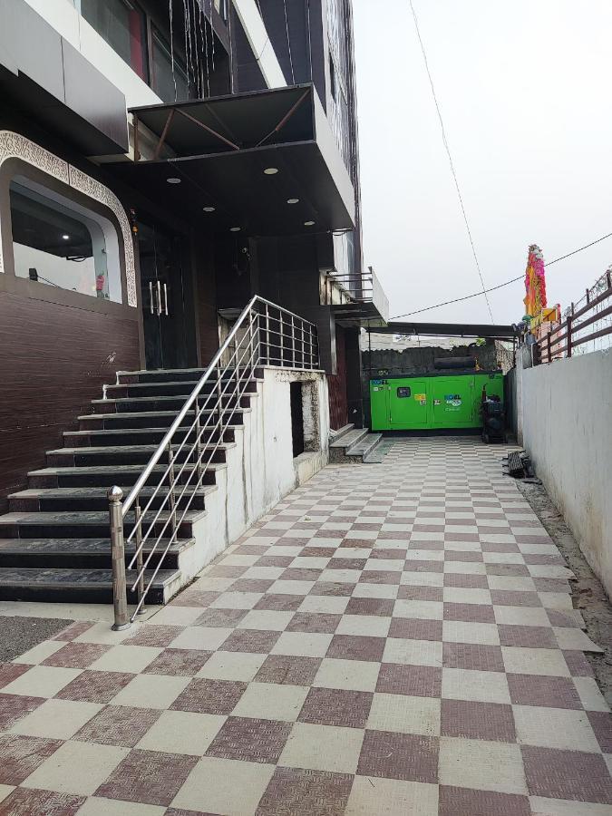 Hotel Kanha Shyam Madhubani Extérieur photo